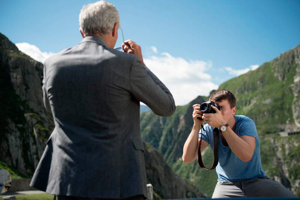 04_advantage_behind_the_scene_web