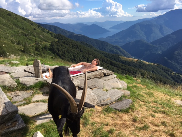 Sandro chilling...
